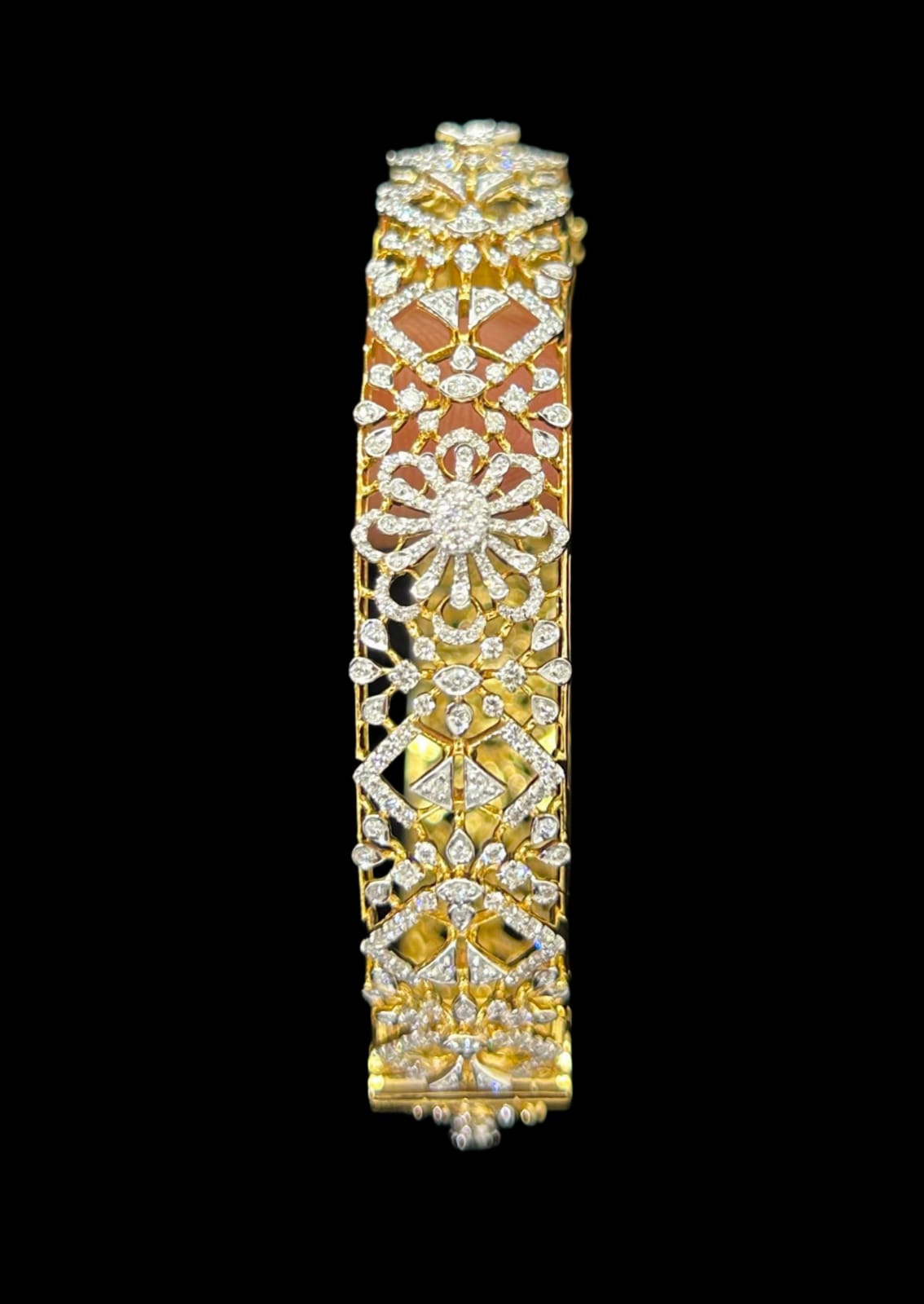 BANGLES 32.43 gms