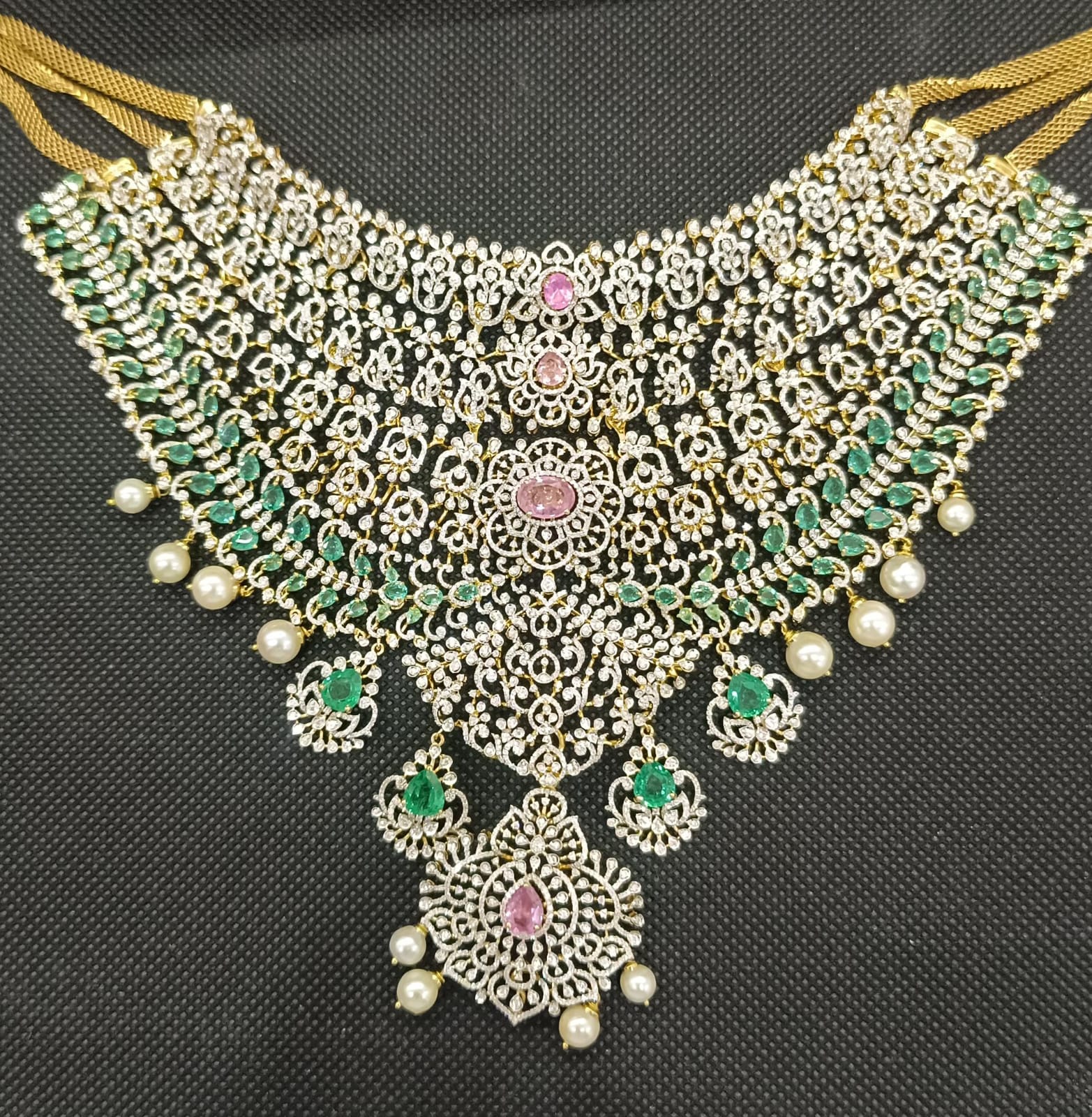 CHOKER 191.05 gms