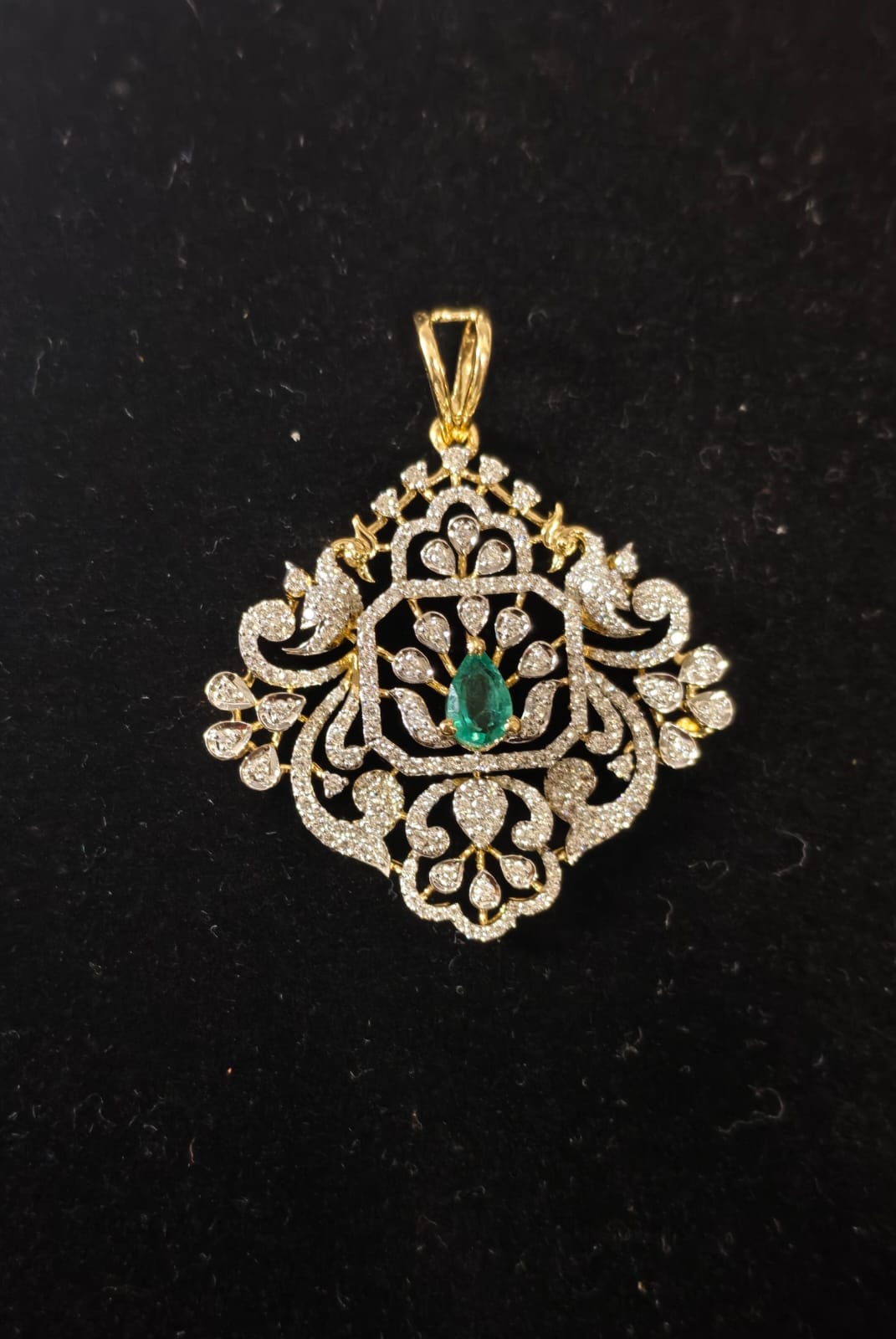 LOCKET 6.38 gms