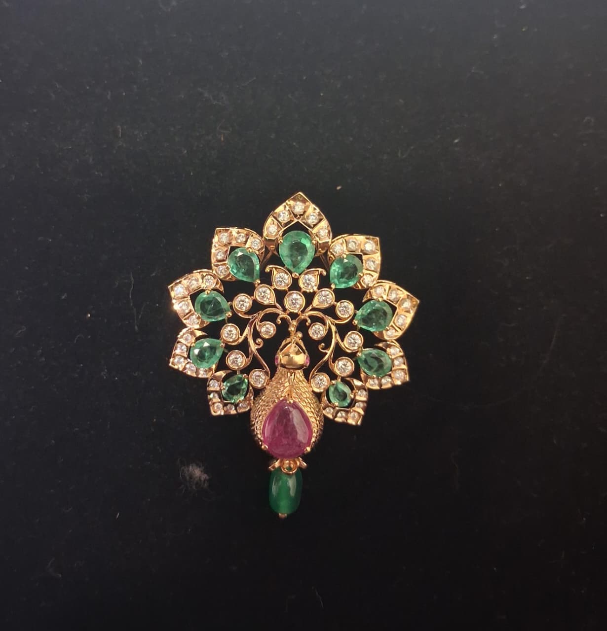 LOCKET 12.73 gms
