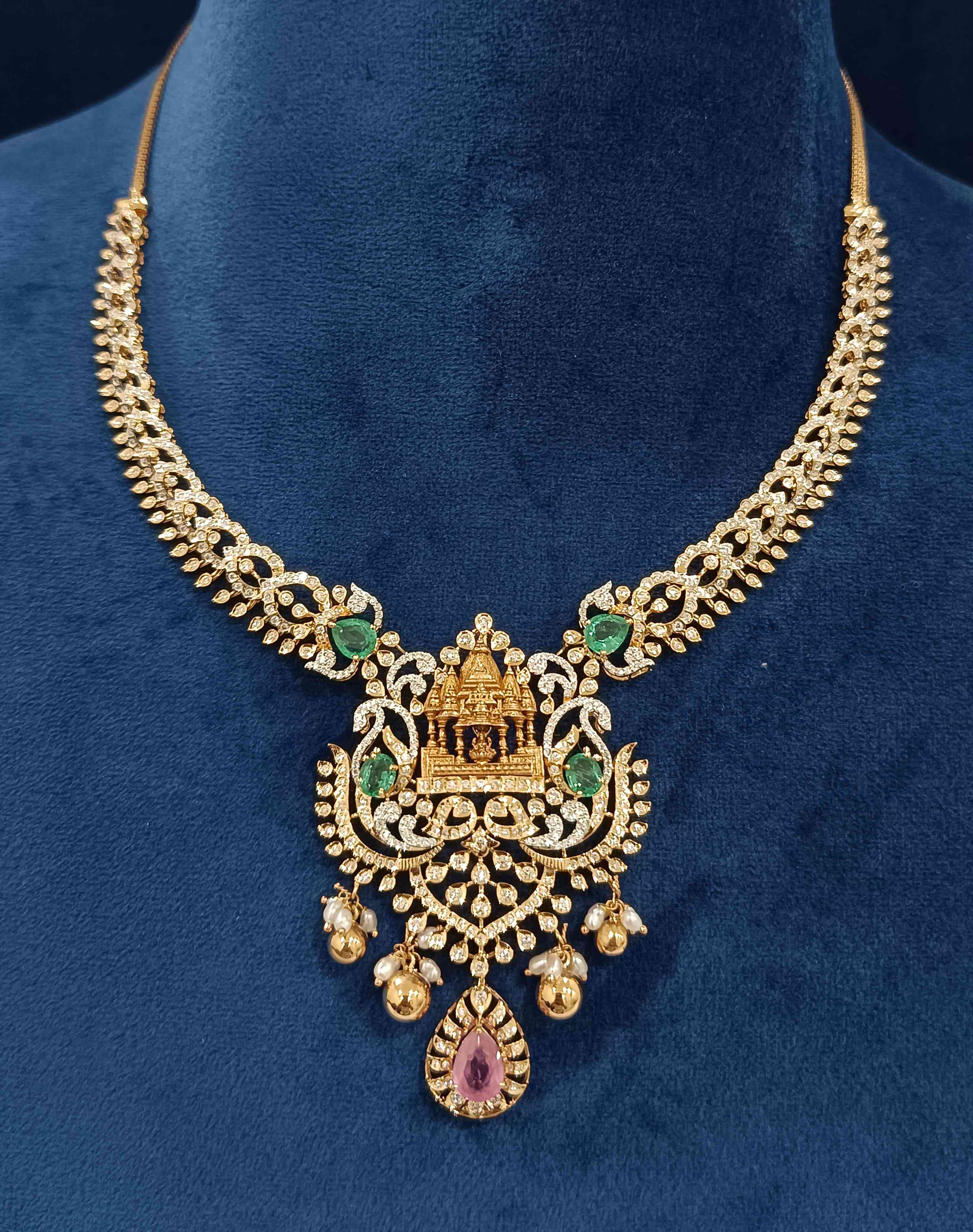 NECKLACE 28.69 gms