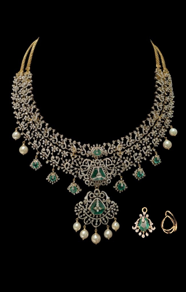 NECKLACE 74.43 gms